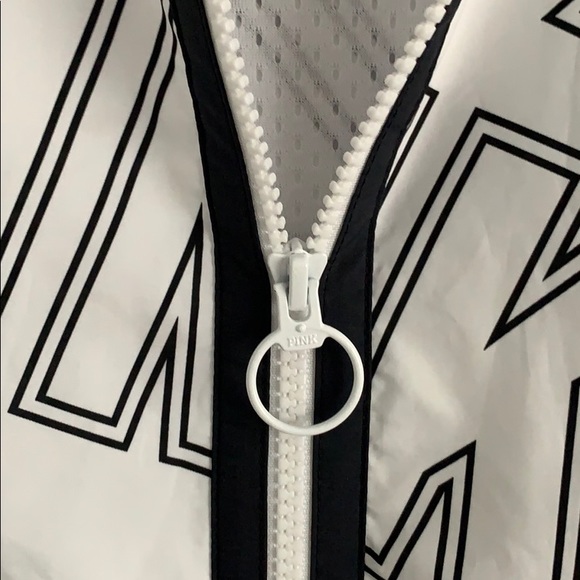 PINK Windbreaker - Picture 6 of 6